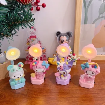 Cartoon Sanrio Kuromi Melódie Pochacco Malej Ploche Mini Stolný Lampy, Nočné Lampy, písací Stôl Dekoratívne pre Dievča, Darček k Narodeninám Lampa urob si sám