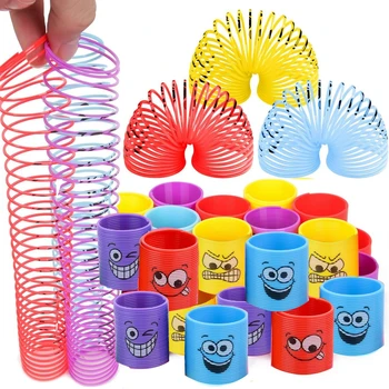 12PCS pre Deti, Dievčatá, Chlapcov Usmievavá Tvár Jar Rainbow Magic Fidget Stres Vinutými Pružinami Väčšinu Mini Hračky Party Láskavosti Hračky