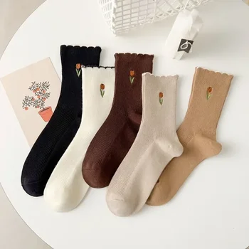 Jeseň Ženy Ponožky Kvetinové Výšivky Japonský Kawaii Roztomilé Ponožky kórejský Štýl Farbou Harajuku Vintage hromadiť Ponožky носки