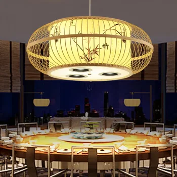 Čínska reštaurácia s bambusom lustre a kreatívne Japonský štýl svietidlá s reflektory
